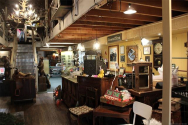 413 W Main St, Henryetta, OK 74437