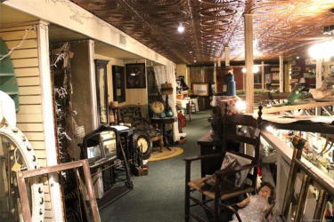 413 W Main St, Henryetta, OK 74437