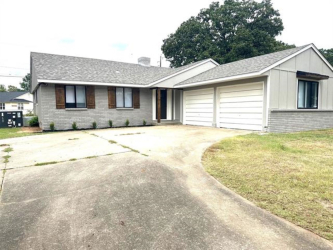 1218 Wade Wells Dr, Henryetta, OK 74437