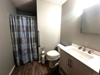 401 Creek Dr, Okmulgee, OK 74447