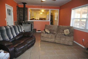 27405 S 170 Rd, Henryetta, OK 74437