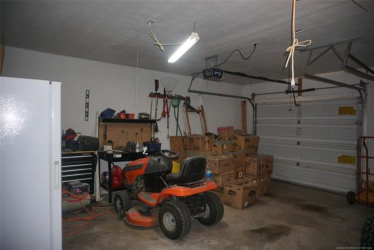 27405 S 170 Rd, Henryetta, OK 74437