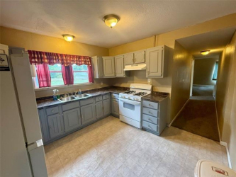 904 W Corporation St, Henryetta, OK 74437