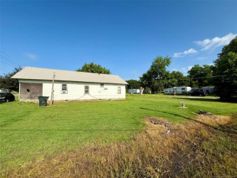 310 W Corporation St, Henryetta, OK 74437