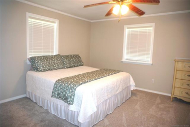 613 S 1st St, Morris, OK 74445