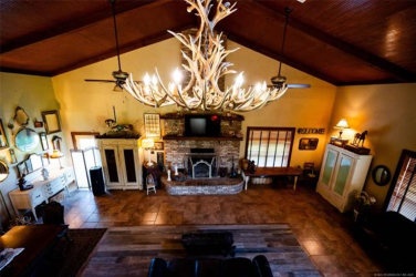 15875 New Lake Road, Henryetta, OK 74437