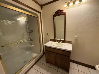 1001 S B St, Henryetta, OK 74437