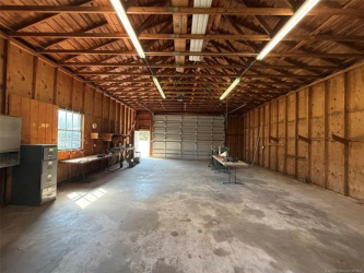 1001 S B St, Henryetta, OK 74437