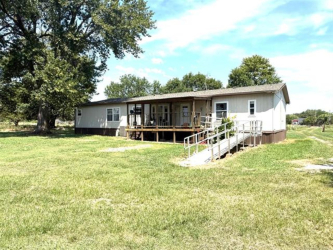 8352 Chestnut Rd, Henryetta, OK 74437