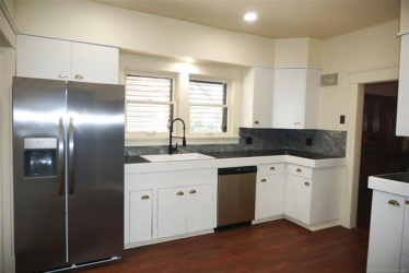 602 Cummings St, Henryetta, OK 74437