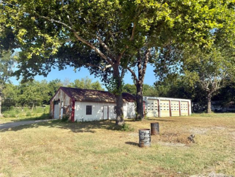 201 N 1st St, Henryetta, OK 74437