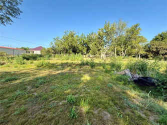 201 N 1st St, Henryetta, OK 74437