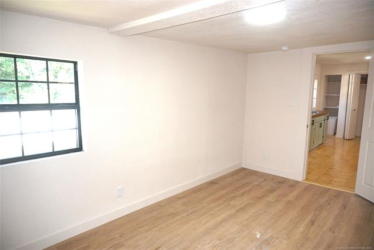 407 N 2nd St, Henryetta, OK 74437