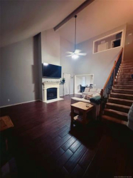 107 E 116th St, Jenks, OK 74037