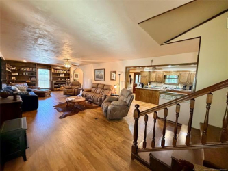 29815 Dustin Rd, Henryetta, OK 74437