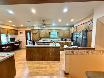 29815 Dustin Rd, Henryetta, OK 74437