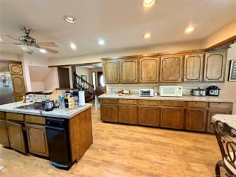 29815 Dustin Rd, Henryetta, OK 74437