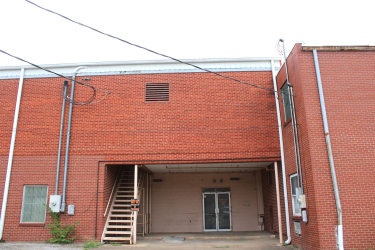 121 S 5th St, Henryetta, OK 74437