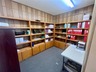 121 S 5th St, Henryetta, OK 74437
