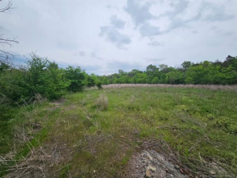 24 Holly Rd, Henryetta, OK 74437