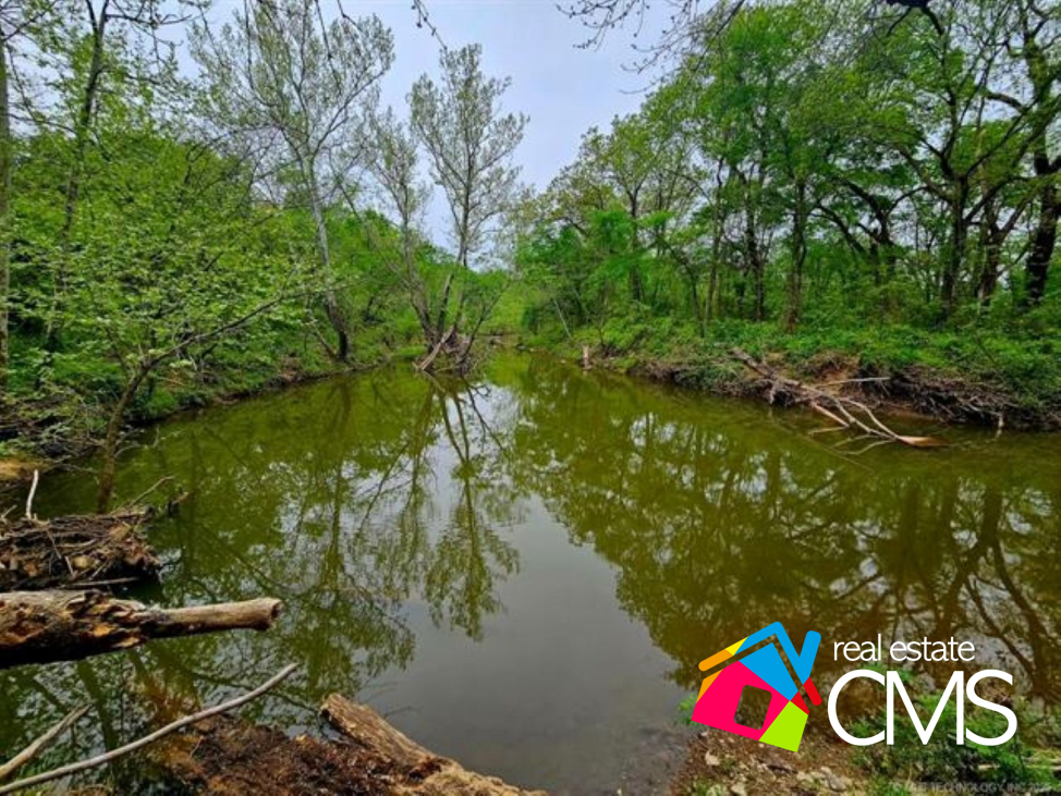 24 Holly Rd, Henryetta, OK 74437