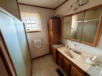 7480 Loblolly Rd, Henryetta, OK 74437