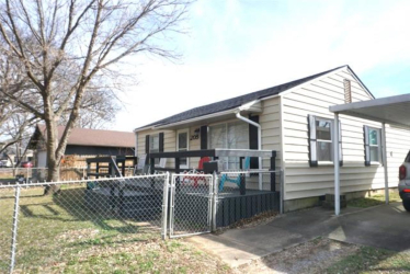 205 Washington St, Henryetta, OK 74437