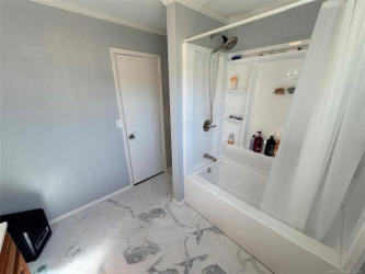 402 Robertson Hwy, Henryetta, OK 74437